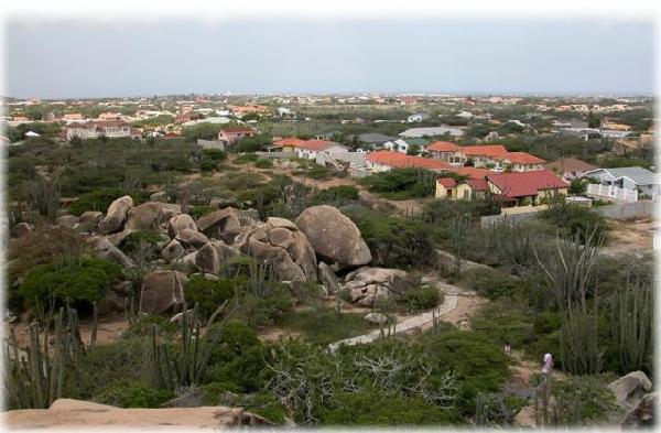 Reunion-Aruba Rock Formation-1