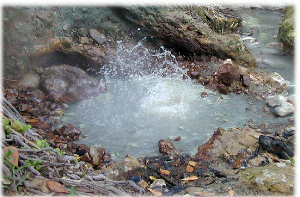 Reunion-Dominica Boiling Lake II-1