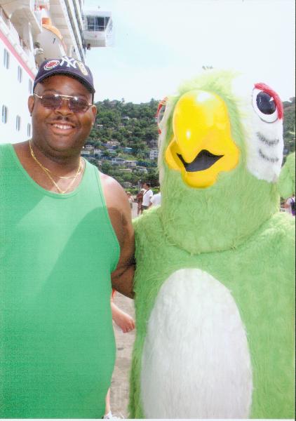 Reunion-Dominica Terry T and Parrott