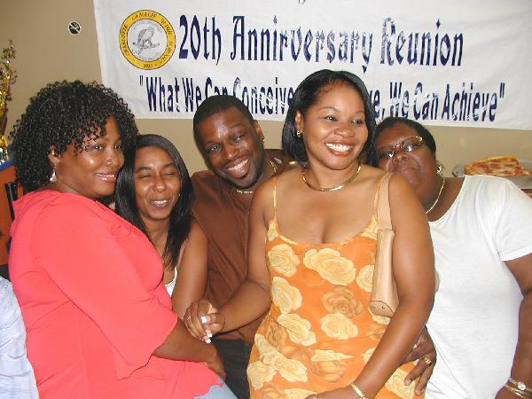 Reunion-Social Picture Taking Posse-1